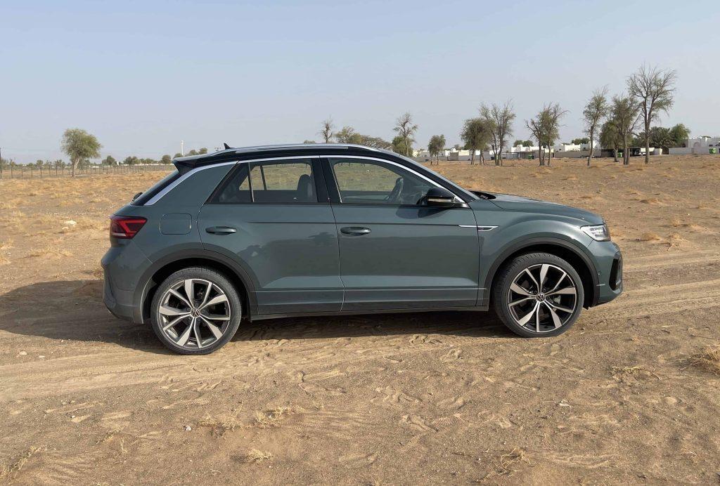 2023 Volkswagen TRoc R Line Side