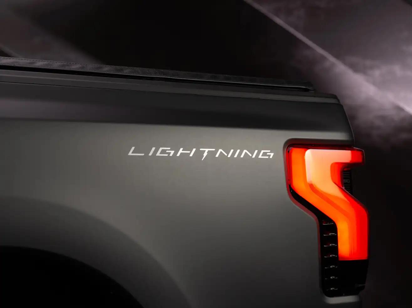 ford f150 lightning side