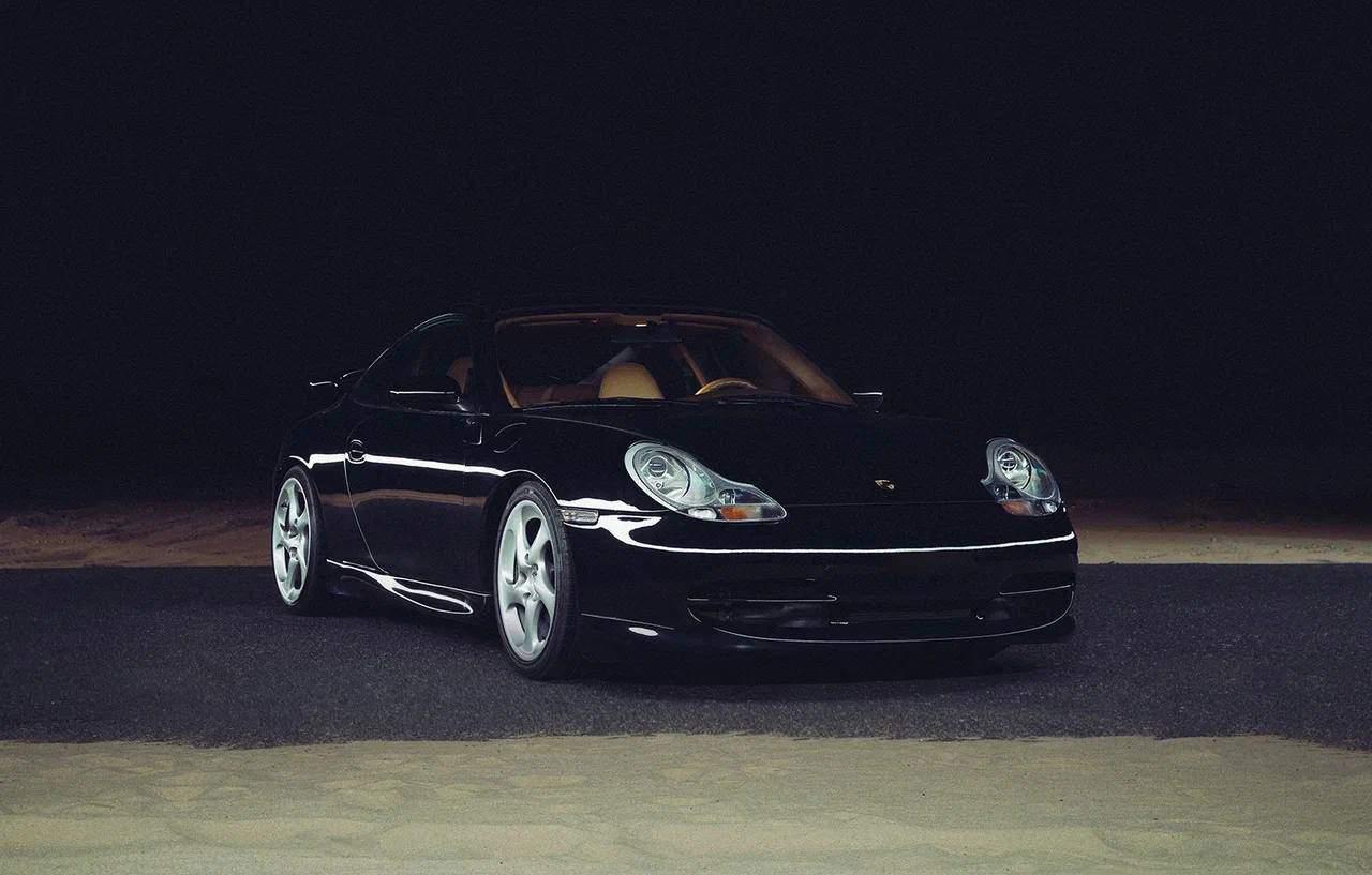 2000 Porsche 911 Carrera Coupe